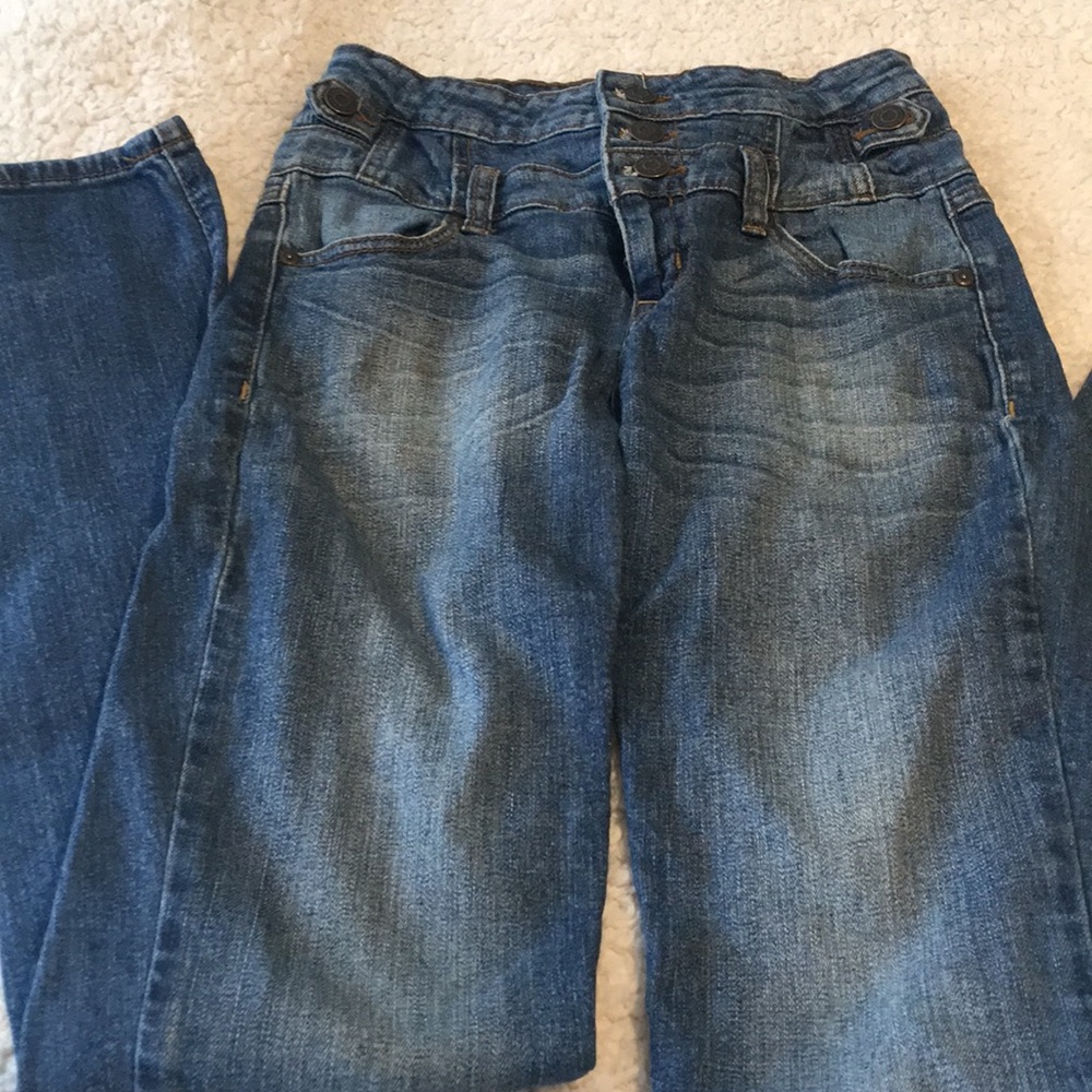 Blue jeans.